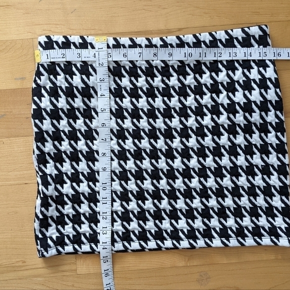 ZARA houndstooth mini skirt black white size Medium L1 - Picture 6 of 7
